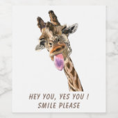 Funny Giraffe Tongue Out and Playful Wink Cartoon Weinetikett (Einzelnes Label)
