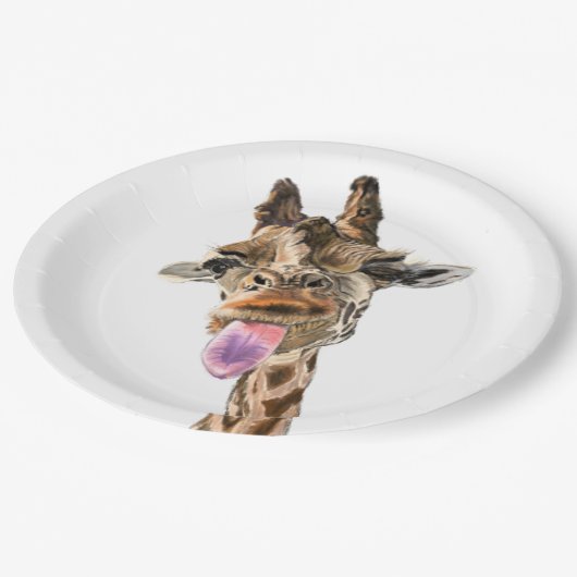 Funny Giraffe Tongue Out and Playful Wink - Fun Pappteller (Schrägansicht)