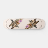 Funny Giraffe Tongue Out and Playful Wink - Lächel Skateboard (Horizontal)