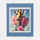 Funny Giraffe und Rose Surreal Fleecedecke (Vorderseite)