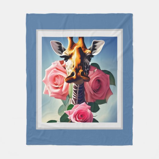 Funny Giraffe und Rose Surreal Fleecedecke (Vorderseite)