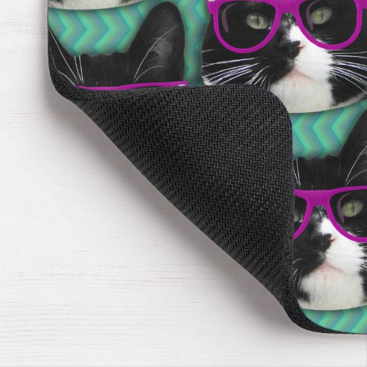 Funny Glasses Tuxedo Cat Pattern Mousepad (Ecke)