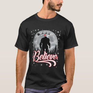 Funny Glaube Weihnachten Bigfoot Weihnachtsmannmüt T-Shirt