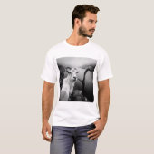 Funny Goat Selfie with Loch Ness Monster T-Shirt  (Vorne ganz)