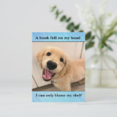 Funny Golden Retriever Dog Book Shelf Joke Meme Postkarte (Stehend Vorderseite)