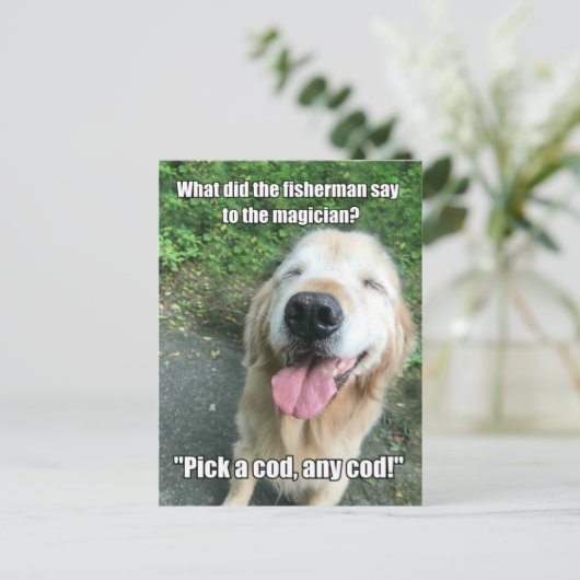 Funny Golden Retriever Fisherman Joke Meme Postkarte (Stehend Vorderseite)