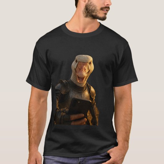 Funny Goose Selfie Meme in Armor T-Shirt (Vorderseite)