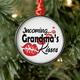 Funny Grandma Kisses Ornament Aus Metall