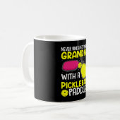 Funny Grandma Pickleball Player Kaffeetasse (Vorderseite Links)