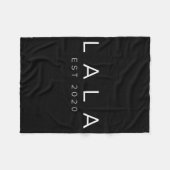 Funny Grandma Soon To Be Lala Est 2020 New Grandma Fleecedecke (Vorderseite (Horizontal))