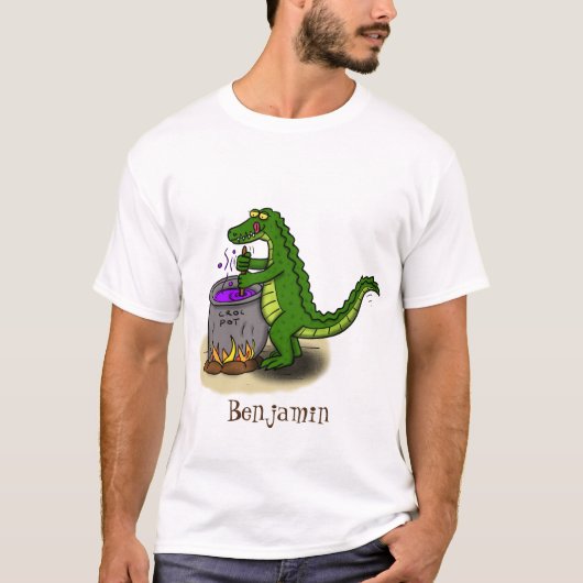Funny Green Alligator Koch Cartoon T-Shirt (Vorderseite)