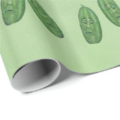 Funny Green Anthropomorphic Pickles With Faces Geschenkpapier (Rolleneckpunkt)