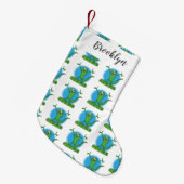 Funny green lächelnd animierte Eidechse Kleiner Weihnachtsstrumpf (Vorderansicht (hängend))