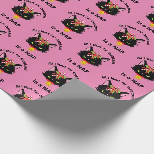 Funny Grumpy Christmas Cat Geschenkpapier (Ecke)