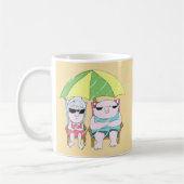 Funny Grumpy Couple am Strand in Rain Art Kaffeetasse (Links)