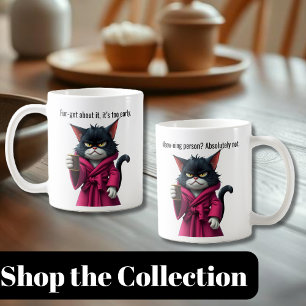 Funny Grumpy Katze in einer Robe und Kaffee-Black  Kaffeetasse