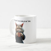 Funny Grumpy Katze in einer Robe und Kaffee Kaffeetasse (Vorderseite Links)