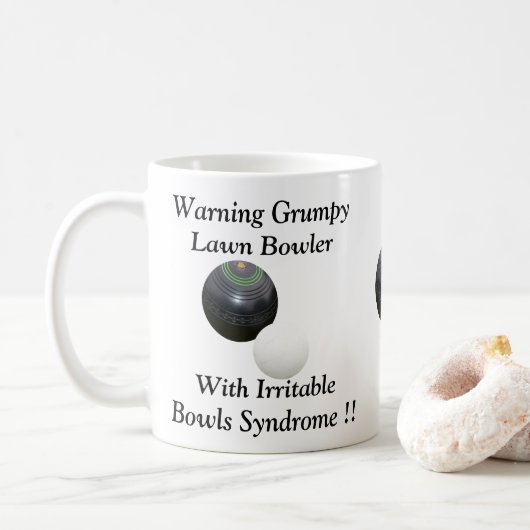 Funny Grumpy Lawn Bowler, Kaffeetasse (Mit Donut)