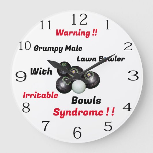 Funny Grumpy Male Lawn Bowler, Wall Clock Große Wanduhr (Vorderseite)