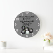 Funny Grumpy Male Lawn Bowler, Wall Clock Große Wanduhr (Zuhause)