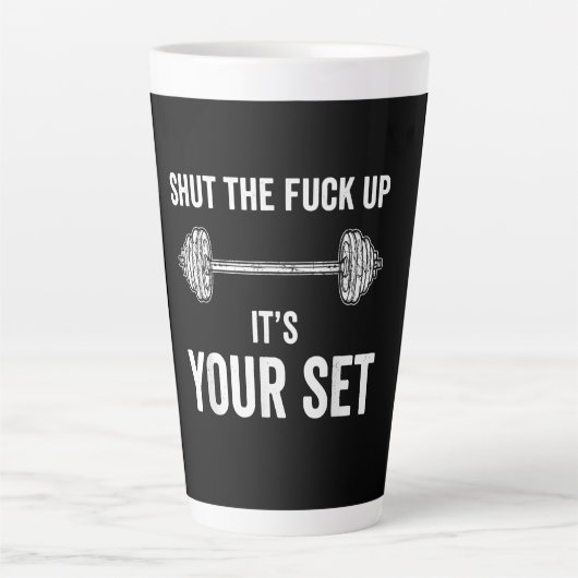 Funny Gym trainiert sein Set Zitat Milchtasse (Vorderseite)