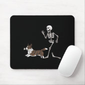 Funny Halloween Cardigan Welsh Corgi and Skeleton Mousepad (Mit Mouse)