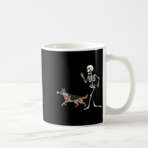 Funny Halloween German Shepherd and Skeleton Kaffeetasse