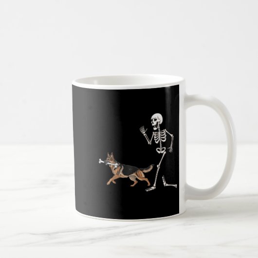 Funny Halloween German Shepherd and Skeleton Kaffeetasse (Rechts)