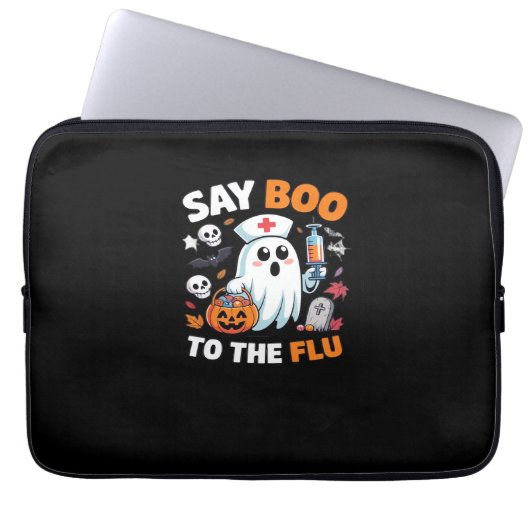 Funny Halloween Nurse Ghost T - Shirt - "Say Boo t Laptopschutzhülle (Vorderseite)