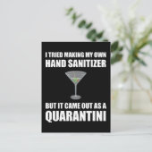 Funny Hand Sanitizer Quarantini Postkarte (Stehend Vorderseite)