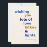 Funny Hanukkah Liebe Latkes Lights Blue Custom Feiertagskarte<br><div class="desc">Feiern Sie das Festival der Lichter mit einem Lächeln mit dieser lustigen Hanukkah-Urlaubskarte, mit dem verspielten Satz Liebe Latkes und Lights auf einem fröhlichen blauen Hintergrund. Diese Karte ist individuell und voller Feststimmung, ideal, um die Freude am Urlaub mit einer humorvollen Drehung zu teilen. Egal ob Sie Familie oder Freunden...</div>