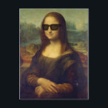 Funny Happy Hipster Mona Lisa in Shades Postkarte<br><div class="desc">Die Mona Lisa oder La Gioconda ist sicherlich das bekannteste Kunstwerk Leonardo da Vincis. Hier sportt sie stolz ihre Hipster-Schattierungen...  Sehr cool Mona... 
Viel mehr lustige Happy Hipster Geschenke aufPaul Stickland's StrangeStore.</div>