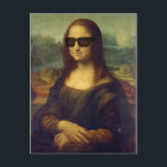 Funny Happy Hipster Mona Lisa in Shades Postkarte<br><div class="desc">Die Mona Lisa oder La Gioconda ist sicherlich das bekannteste Kunstwerk Leonardo da Vincis. Hier sportt sie stolz ihre Hipster-Schattierungen...  Sehr cool Mona... 
Viel mehr lustige Happy Hipster Geschenke aufPaul Stickland's StrangeStore.</div>