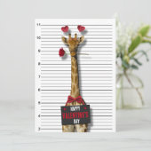Funny Happy Valentine's Day Mugshot Guilty Giraffe Einladung (Stehend Vorderseite)