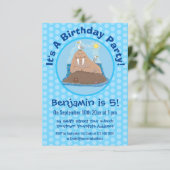 Funny happy walrus Cartoon Illustration Einladung (Stehend Vorderseite)