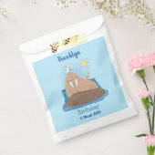 Funny happy walrus Cartoon Illustration Geschenktütchen (Versiegelt)