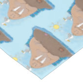Funny happy walrus Cartoon Illustration Tischdecke (Schrägansicht)