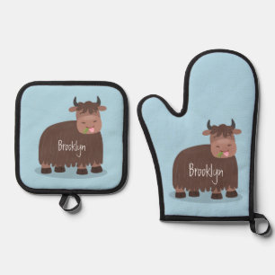 Funny happy yak aß gras Cartoon Illustration Ofenhandschuh & Topflappen-Set