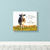 Funny Heifer Out Stehend im Feld Leinwanddruck (Insitu (Holzboden))