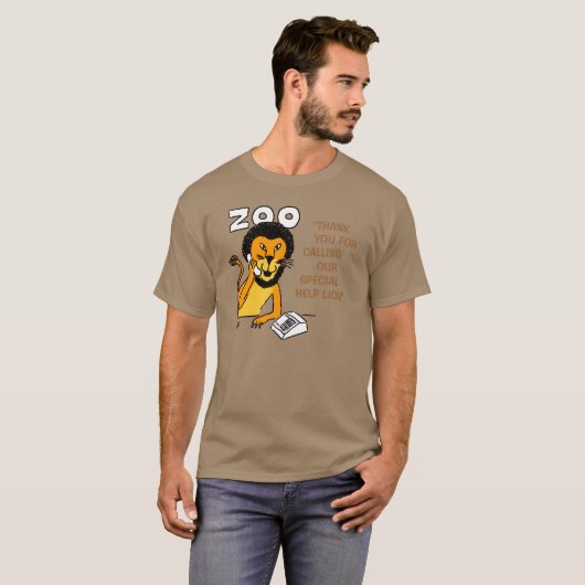 Funny Help-Lion in einem Zoo-Cartoon. Helpline T-Shirt (Vorne ganz)