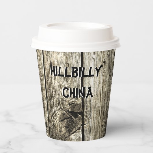 Funny Hillbilly China Imitate Knotty Pine Rustikal Pappbecher (Vorderseite)