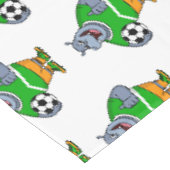 Funny hippo soccer player cartoon illustration tischdecke (Schrägansicht)