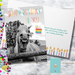 Funny Horse Birthday Card Karte<br><div class="desc">🤣 🎂 eine Whinny of Laughter Birthday Card! Mit diesem unglaublich witzig Bild eines lachenden Pferdes zum Lachen bringen und einen Geburtstagsgruß schaffen,  der so einzigartig wie sie sind! ✏️ Editierbar in Text,  um Ihre personalisierten Geburtstagswünsche hinzuzufügen. ♡ Weitere Informationen finden Sie hier: https://www.zazzle.com/store/about_horses ♡</div>