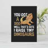 Funny I Raise Tiny Dinosaurier Barted Dragon Pet Save The Date (Stehend Vorderseite)