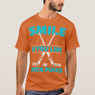 Funny Ice Hockey-Spieler im Überblick T-Shirt