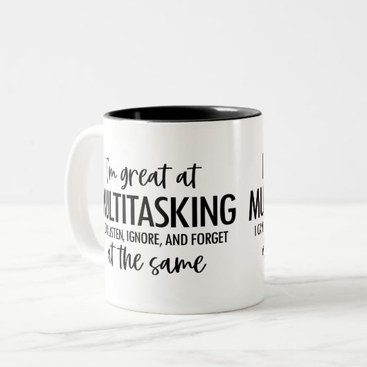 FUNNY - ICH BIN GROSSARTIG IM MULTITASKING ZWEIFARBIGE TASSE (Vorderseite Links)