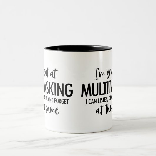 FUNNY - ICH BIN GROSSARTIG IM MULTITASKING ZWEIFARBIGE TASSE (Mittel)