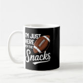 Funny ich bin nur hier für die Snacks Football Kaffeetasse (Links)