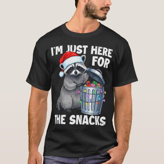 Funny I'm Just Here For The Snacks Raccoon Christm T-Shirt (Vorderseite)