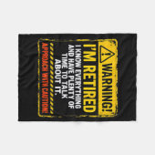 Funny I'm Retired Approach With Caution Men Dad Gr Fleecedecke (Vorderseite (Horizontal))